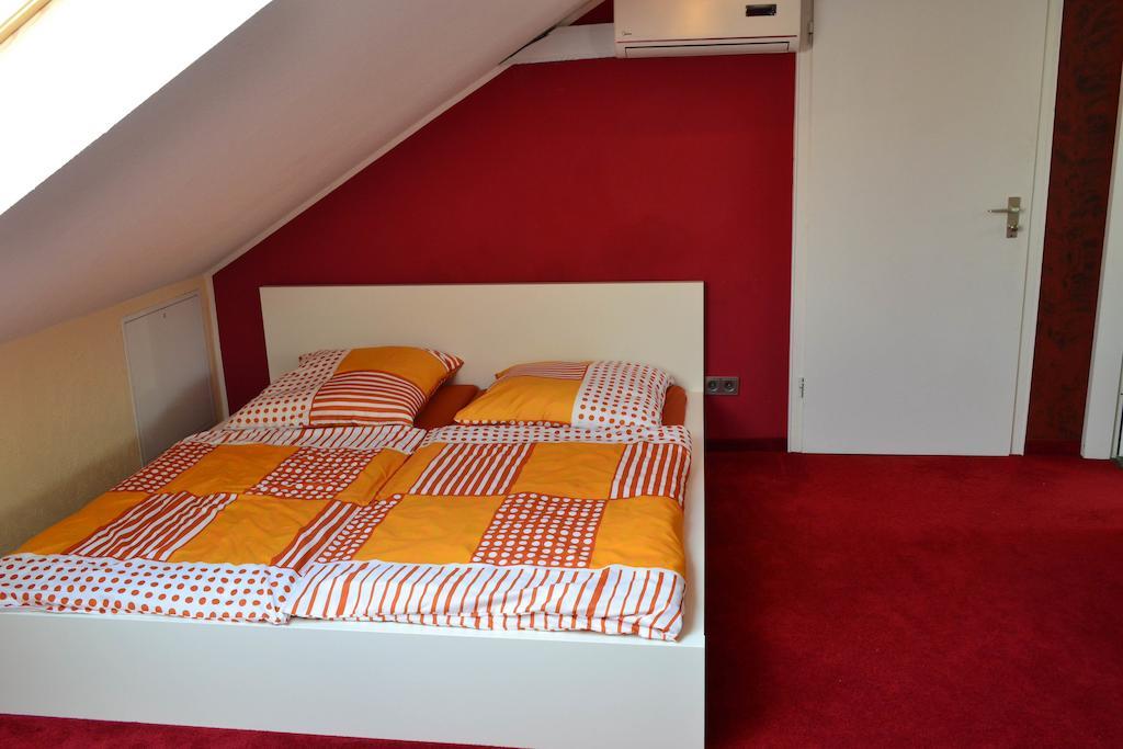 Loft Apartments Pulheim Phòng bức ảnh
